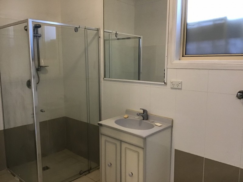 24a Beale Cres, Fairfield West NSW 2165