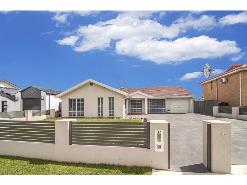 37 Triten Avenue, Greenfield Park NSW 2176