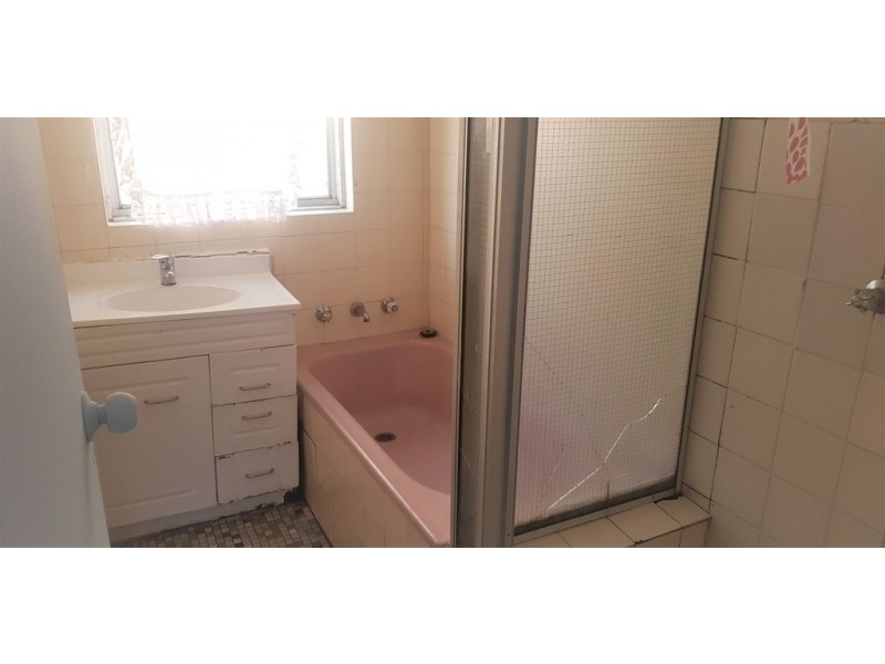 25 Hedges Street, Fairfield NSW 2165