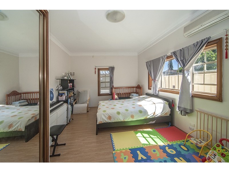 17 TARALGA STREET, Old Guildford NSW 2161