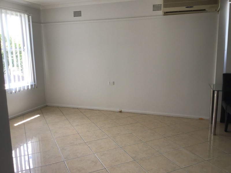 1/279 Smithfield Road, Fairfield West NSW 2165