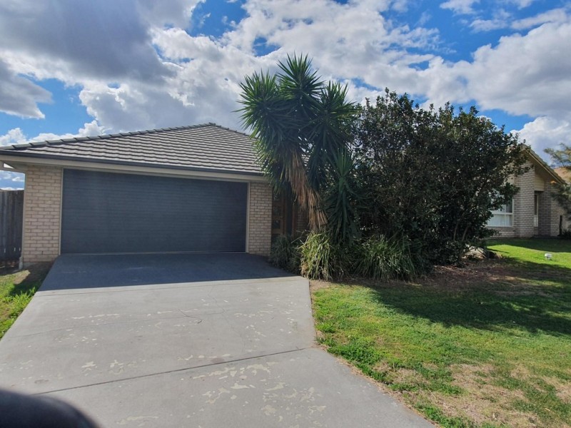 12 Brighton Street, Raceview QLD 4305