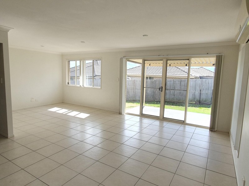 12 Brighton Street, Raceview QLD 4305