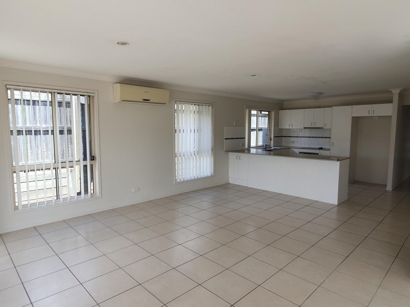 12 Brighton Street, Raceview QLD 4305
