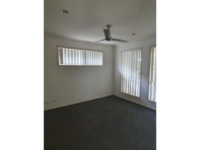 12 Brighton Street, Raceview QLD 4305