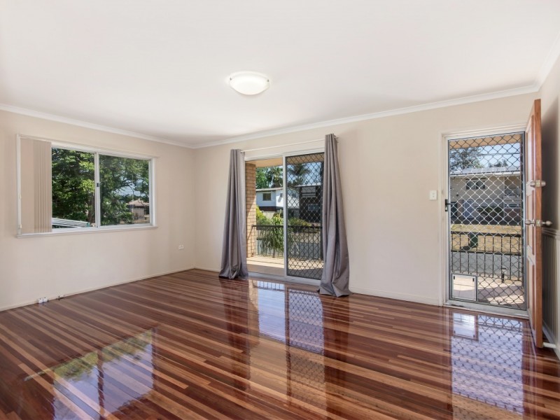 21 Prunda Parade, Raceview QLD 4305