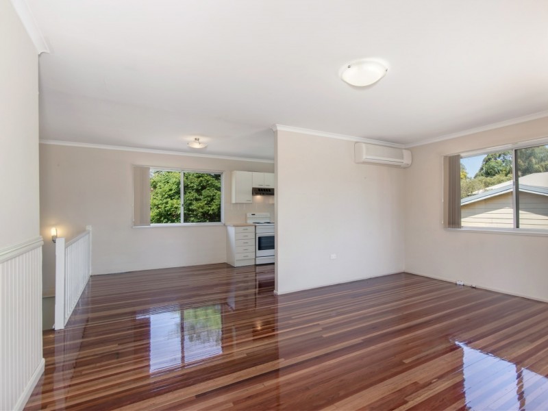 21 Prunda Parade, Raceview QLD 4305