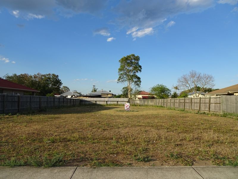 8 Bray Street, Lowood QLD 4311
