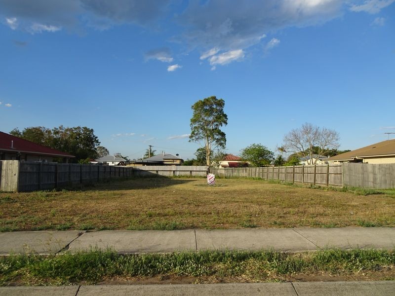 8 Bray Street, Lowood QLD 4311