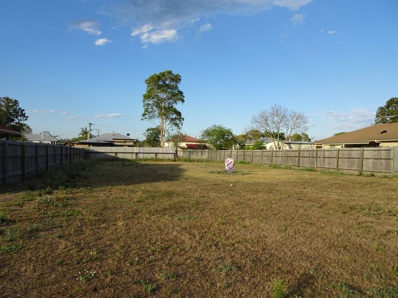 8 Bray Street, Lowood QLD 4311