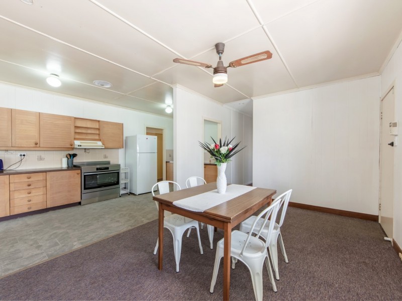 4 Emerald Street, Brassall QLD 4305