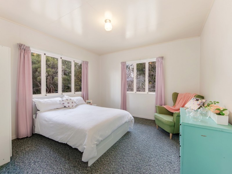 4 Emerald Street, Brassall QLD 4305