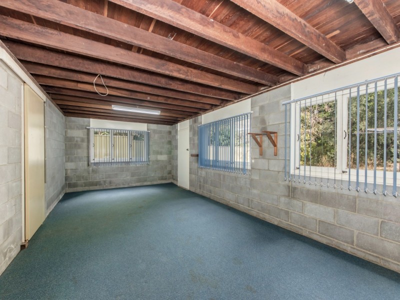 4 Emerald Street, Brassall QLD 4305