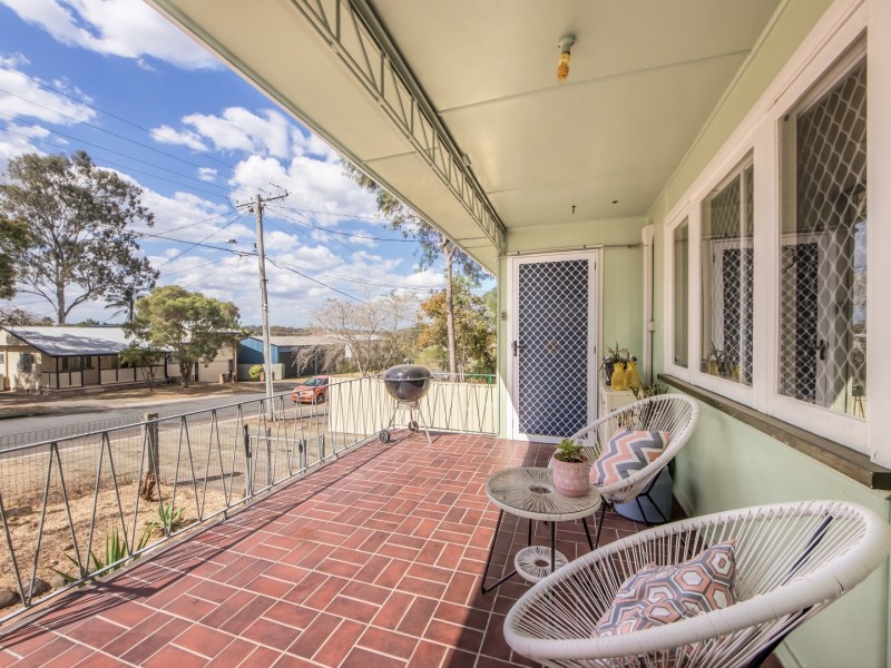 4 Emerald Street, Brassall QLD 4305