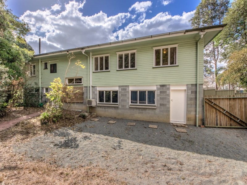 4 Emerald Street, Brassall QLD 4305