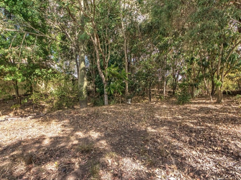 4 Emerald Street, Brassall QLD 4305