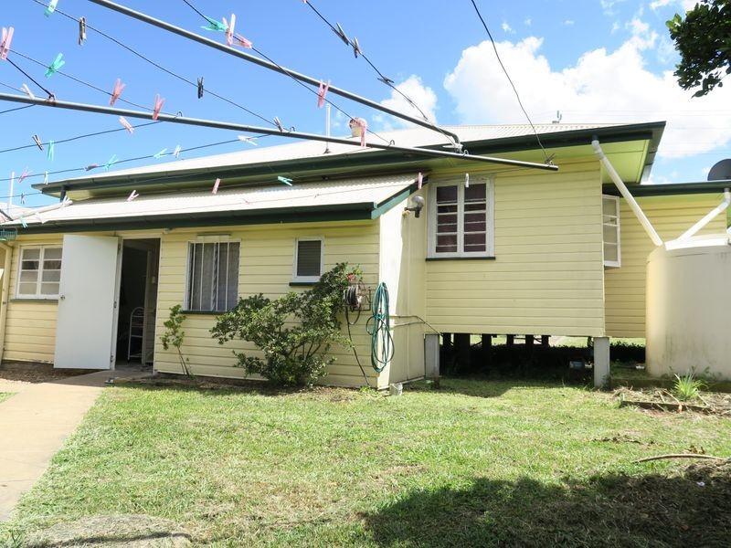 127 Blackstone Road, Silkstone QLD 4304