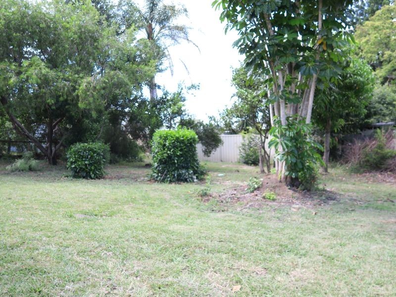 127 Blackstone Road, Silkstone QLD 4304