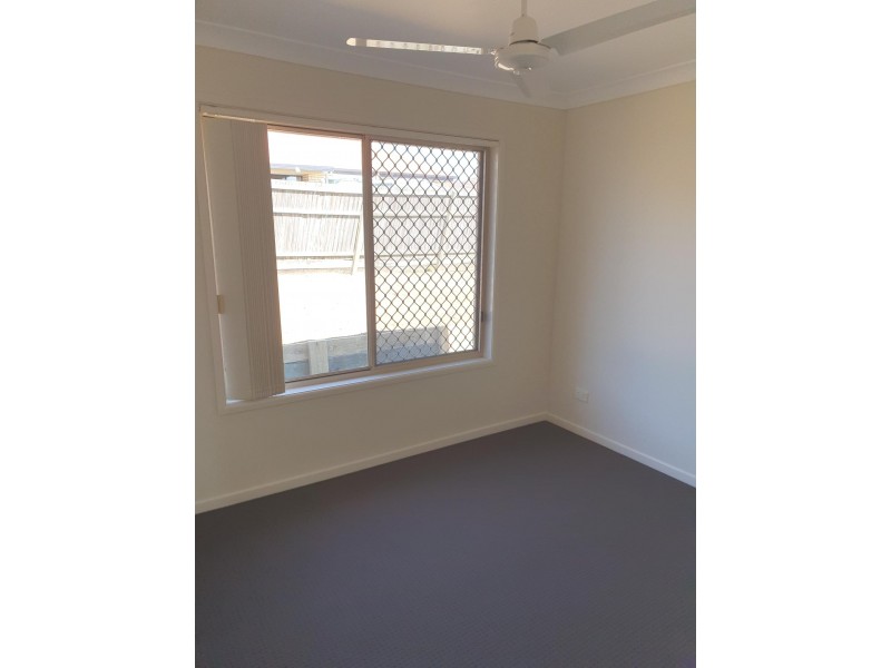 49 Banksia Drive, Raceview QLD 4305