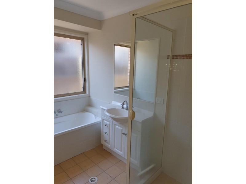 49 Banksia Drive, Raceview QLD 4305