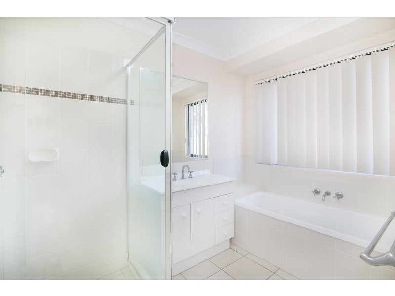 30 Harrison Grove, Deebing Heights QLD 4306