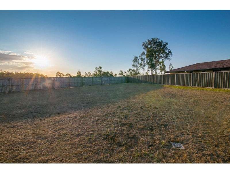 30 Harrison Grove, Deebing Heights QLD 4306