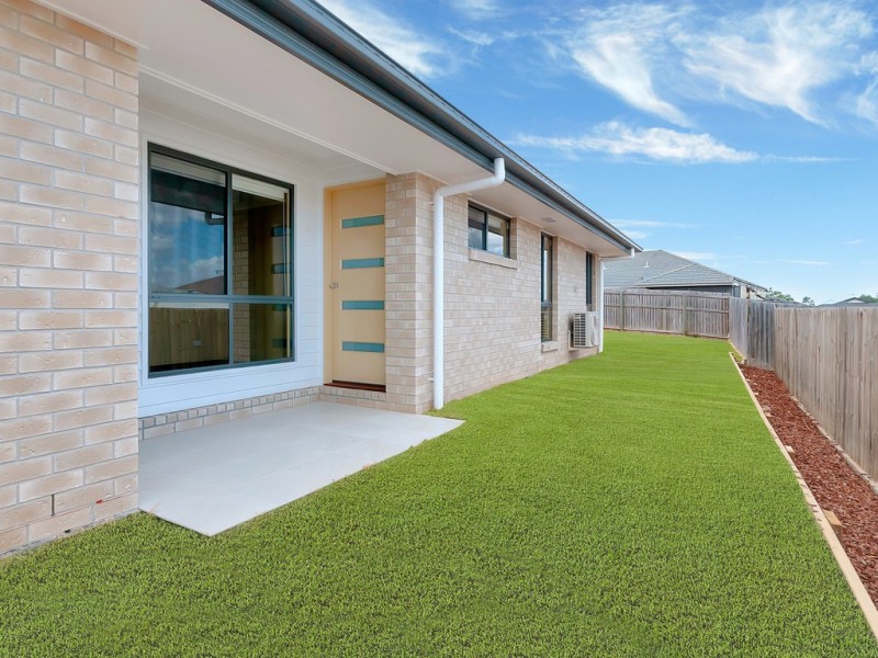 2/3 Bulloo Crescent, Brassall QLD 4305