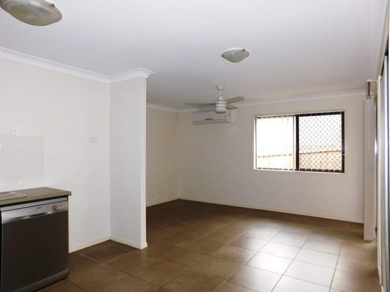 2/23 Knightsbridge Drive, Chuwar QLD 4306