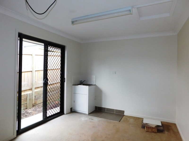 2/23 Knightsbridge Drive, Chuwar QLD 4306