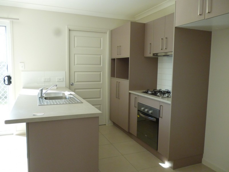 157 Whitehill Road, Eastern Heights QLD 4305