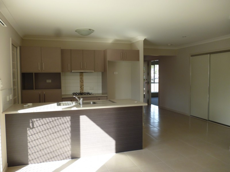 157 Whitehill Road, Eastern Heights QLD 4305