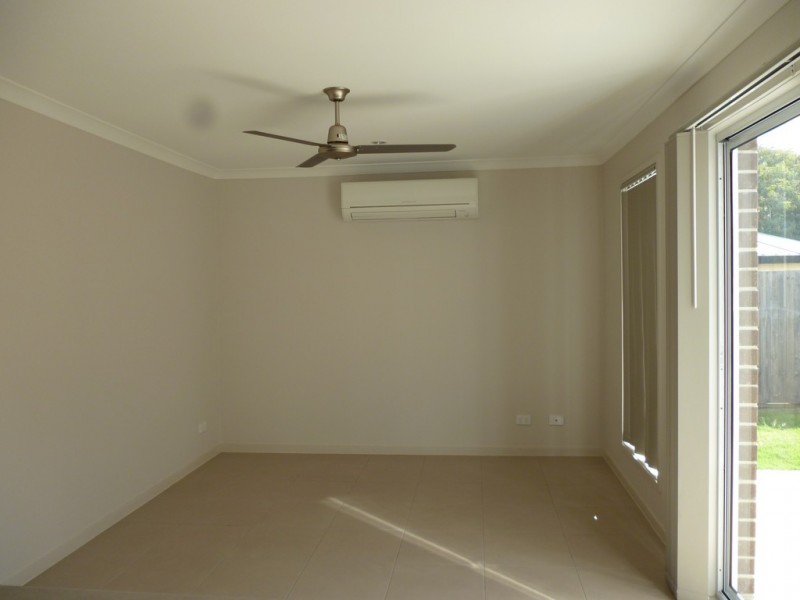 157 Whitehill Road, Eastern Heights QLD 4305