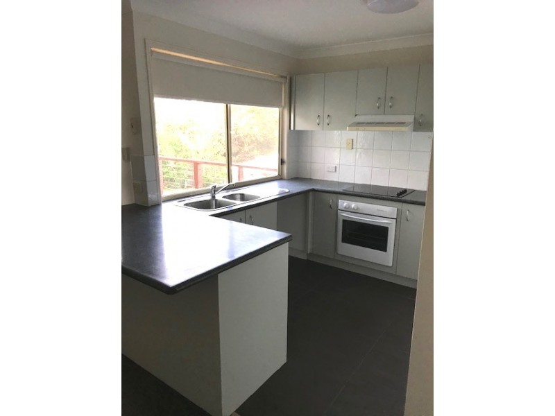 36 Skinner Crescent, Silkstone QLD 4304