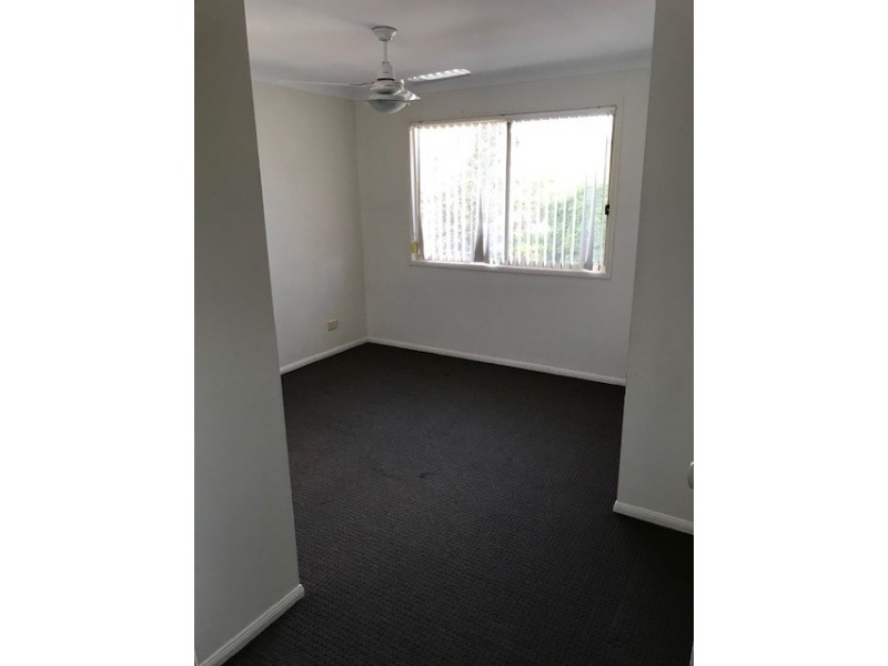 36 Skinner Crescent, Silkstone QLD 4304