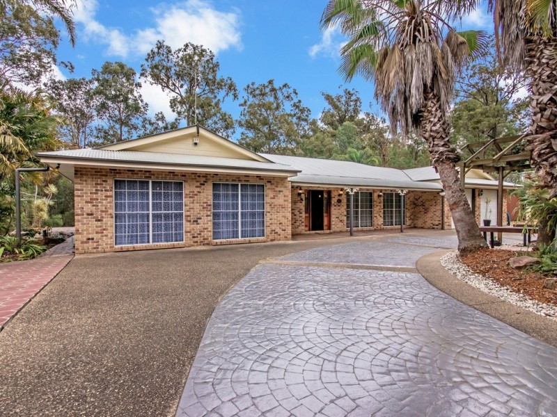 54 Velvet Street, Pine Mountain QLD 4306