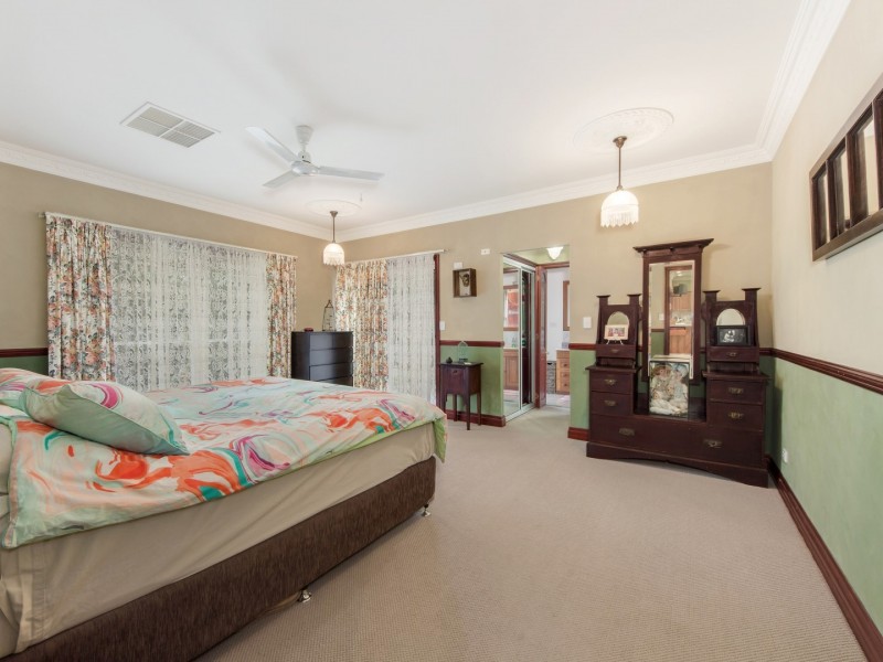 54 Velvet Street, Pine Mountain QLD 4306