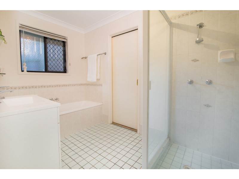 9 Bradfield Drive, Brassall QLD 4305
