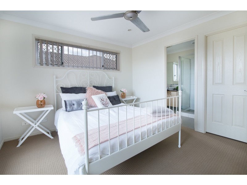 36 Ronayne Circle, One Mile QLD 4305