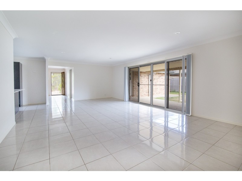 31 Skardon Crescent, Brassall QLD 4305