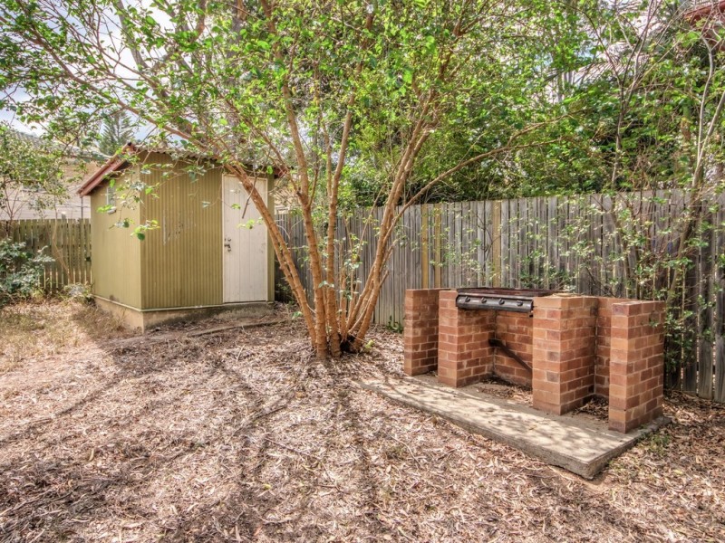 8 Odette Street, Leichhardt QLD 4305