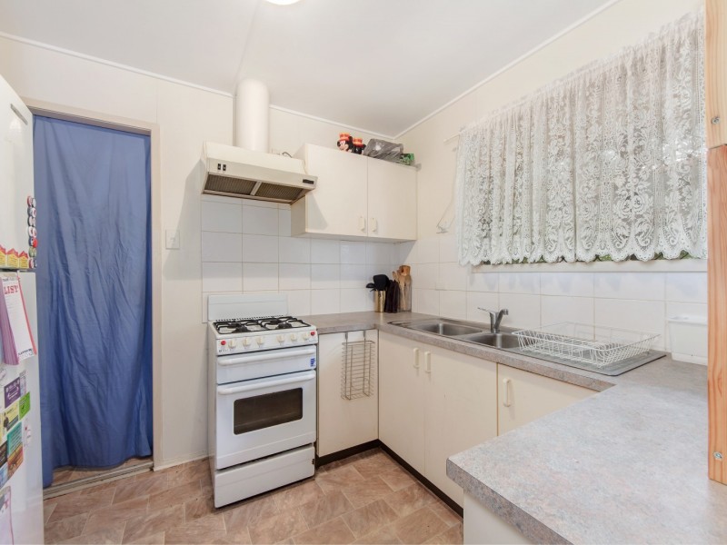8 Odette Street, Leichhardt QLD 4305