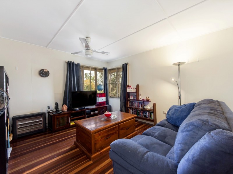 8 Odette Street, Leichhardt QLD 4305