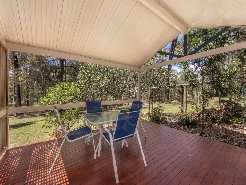 21 Lipizzaner Place, Pine Mountain QLD 4306
