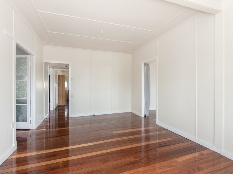 17 Rex Street, Eastern Heights QLD 4305