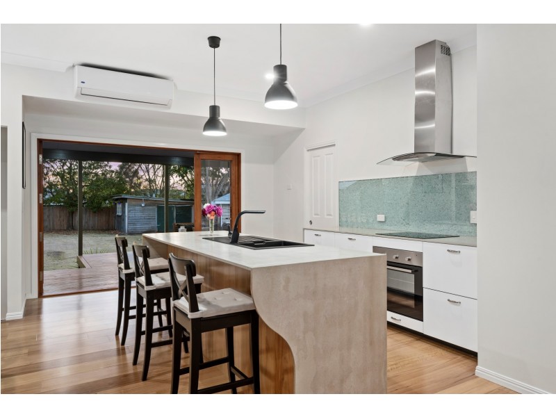 1 Walkers Lane, Booval QLD 4304