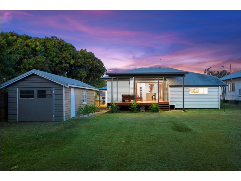 1 Walkers Lane, Booval QLD 4304