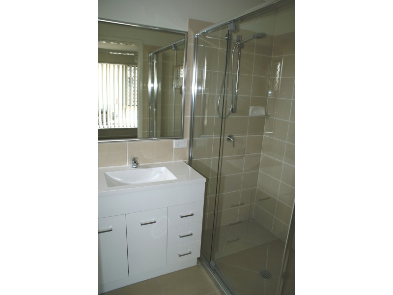 1/9 Pendragon Street, Raceview QLD 4305