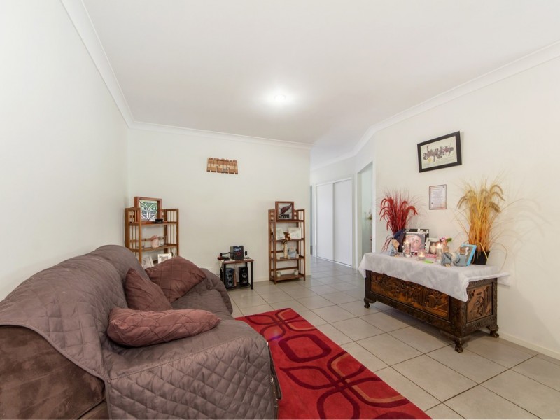 13 Macquarie Street, Booval QLD 4304