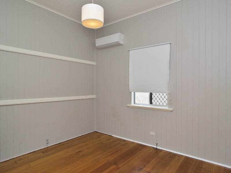 1 Kholo Road, North Ipswich QLD 4305