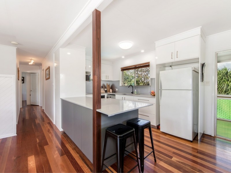 15 Olive Street, Raceview QLD 4305